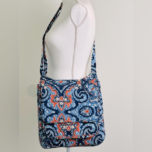 Vera Bradley Mailbag Crossbody - Picture 1 of 9